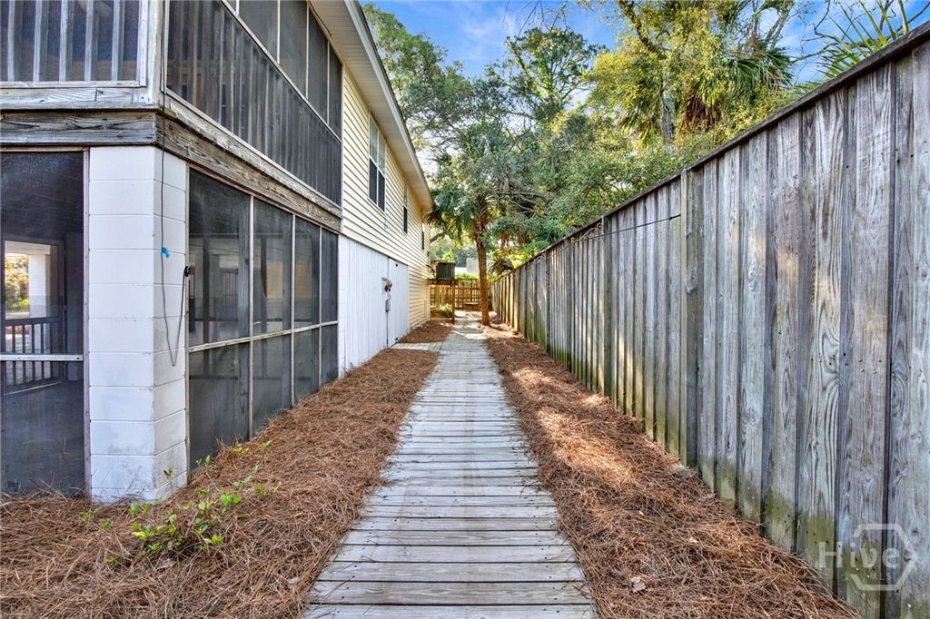 Image 31 of property listing at 403 7th Street, Tybee Island, GA 31328
