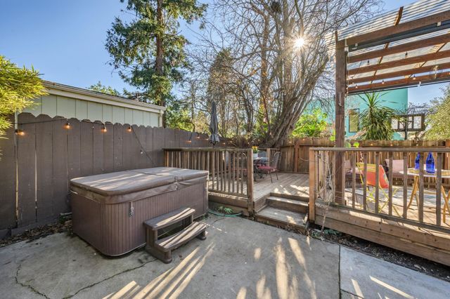3033 Ellis St B, Berkeley, CA 94703