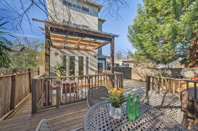 3033 Ellis St B, Berkeley, CA 94703