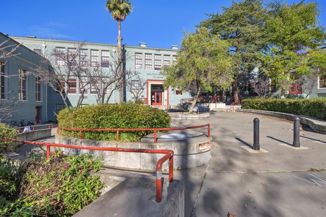 3033 Ellis St B, Berkeley, CA 94703