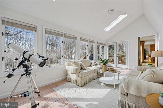 9625 REACH RD, Potomac, MD 20854