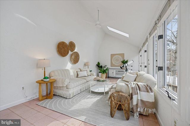 9625 REACH RD, Potomac, MD 20854