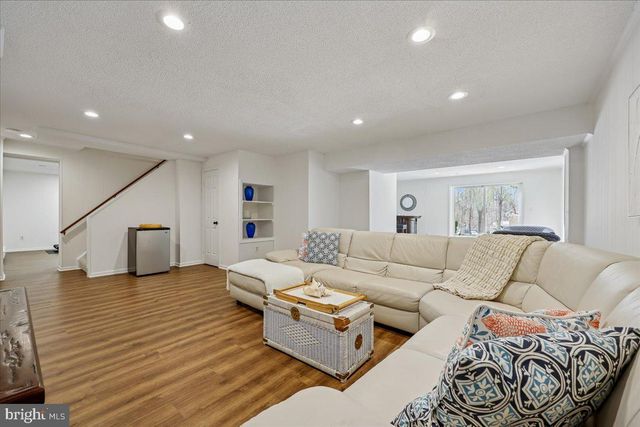 9625 REACH RD, Potomac, MD 20854