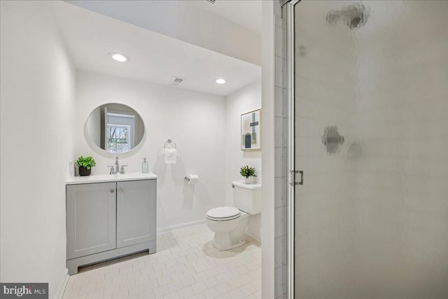 9625 REACH RD, Potomac, MD 20854