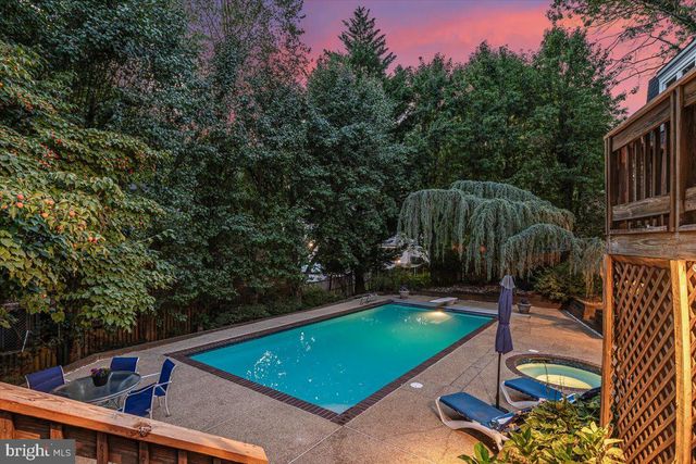 9625 REACH RD, Potomac, MD 20854