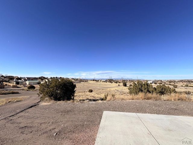 712 S Carrizo Springs Ave, Pueblo West, CO 81007