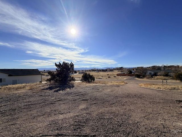 712 S Carrizo Springs Ave, Pueblo West, CO 81007