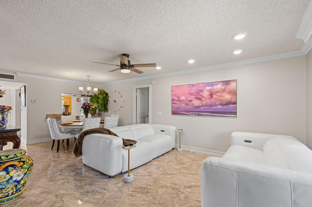 6461 NW 2nd Avenue 415, Boca Raton, FL 33487