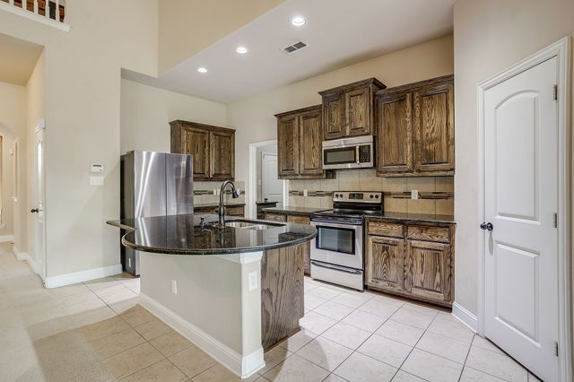 110 Fieldview Drive, Crandall, TX 75114