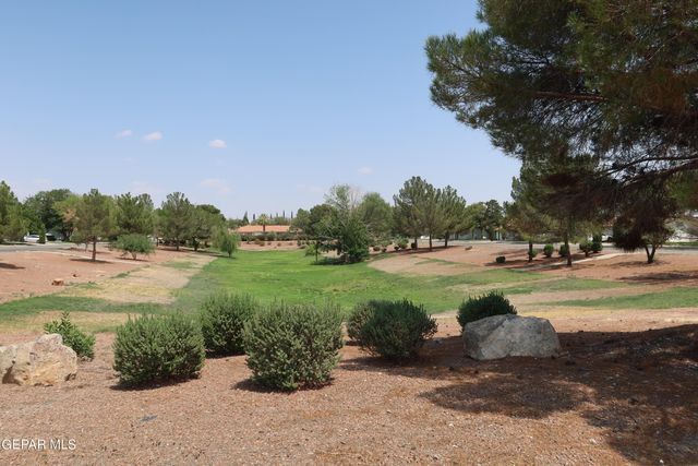 10601 PARK VIEW Circle, El Paso, TX 79935