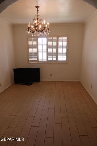 10601 PARK VIEW Circle, El Paso, TX 79935