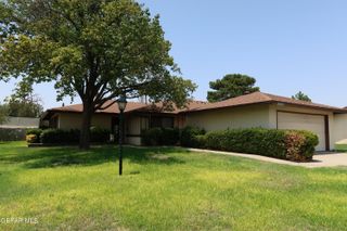 10601 PARK VIEW Circle, El Paso, TX 79935