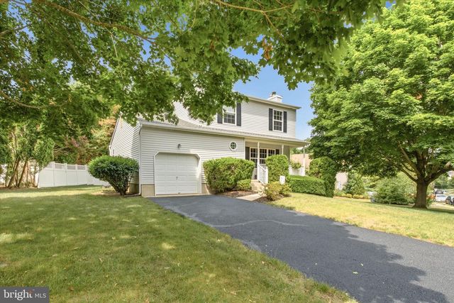 23 PULASKI DR, Barnegat, NJ 08005