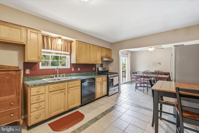 23 PULASKI DR, Barnegat, NJ 08005