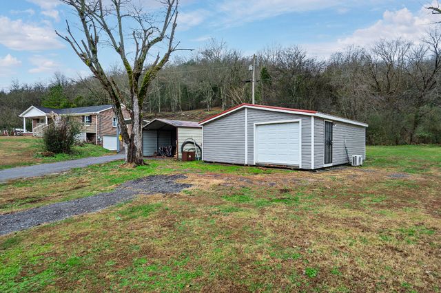 4428 Jennings Creek Hwy, Whitleyville, TN 38588