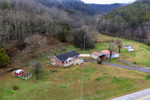 4428 Jennings Creek Hwy, Whitleyville, TN 38588