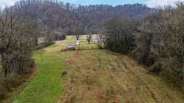 4428 Jennings Creek Hwy, Whitleyville, TN 38588