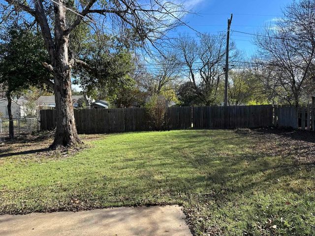 3305 SHERWOOD LANE, Wichita Falls, TX 76308