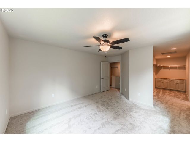 2143 Ash St, North Bend, OR 97459