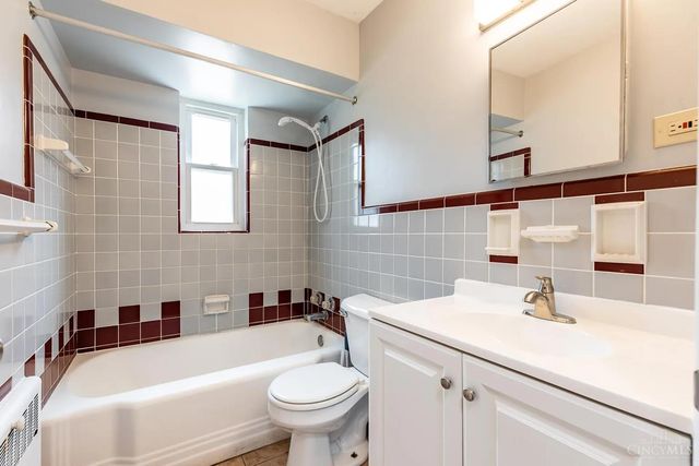 5568 Beechmont Avenue, Cincinnati, OH 45230