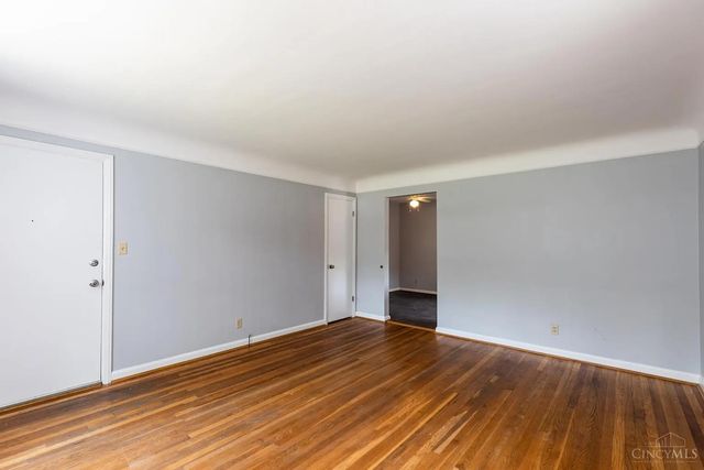 5568 Beechmont Avenue, Cincinnati, OH 45230
