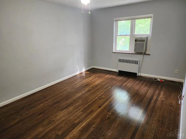 5568 Beechmont Avenue, Cincinnati, OH 45230