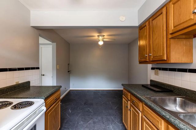 5568 Beechmont Avenue, Cincinnati, OH 45230