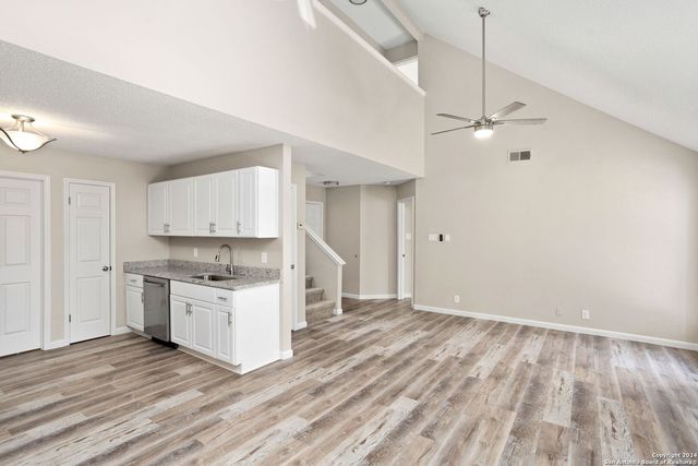 7431 Branston, San Antonio, TX 78250