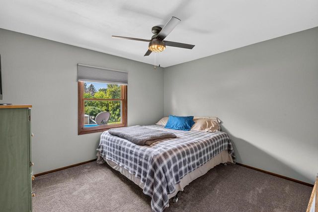 9301 S Sherwood DRIVE, Franklin, WI 53132