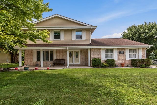 9301 S Sherwood DRIVE, Franklin, WI 53132