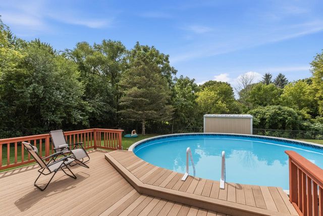 9301 S Sherwood DRIVE, Franklin, WI 53132