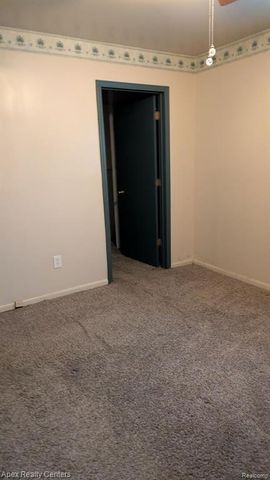 18285 Deering Street, Livonia, MI 48152