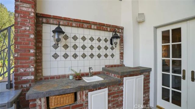 4548 Ellenboro, Woodland Hills, CA 91364