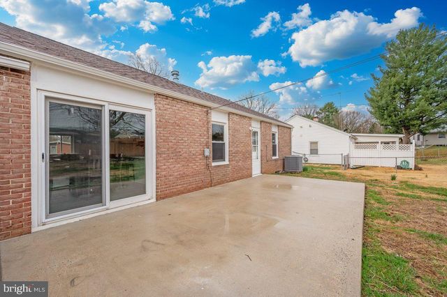 1049 CARROLL HEIGHTS BLVD, Hagerstown, MD 21742