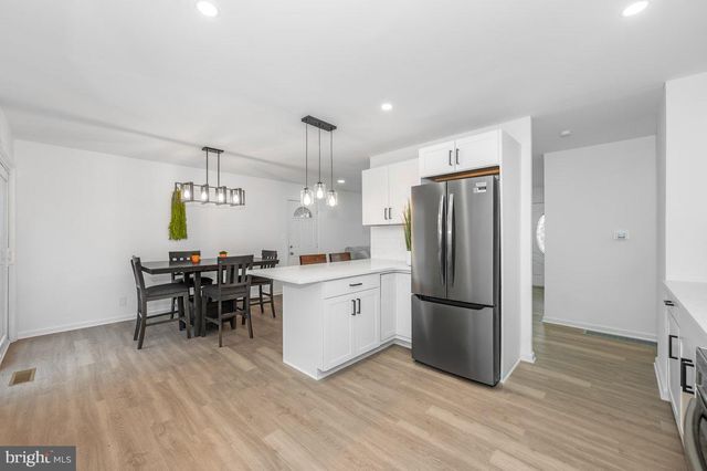 1049 CARROLL HEIGHTS BLVD, Hagerstown, MD 21742