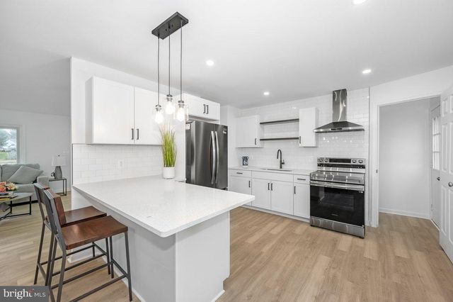 1049 CARROLL HEIGHTS BLVD, Hagerstown, MD 21742