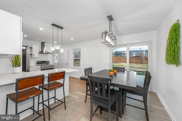 1049 CARROLL HEIGHTS BLVD, Hagerstown, MD 21742