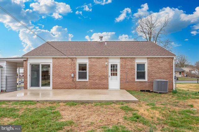 1049 CARROLL HEIGHTS BLVD, Hagerstown, MD 21742