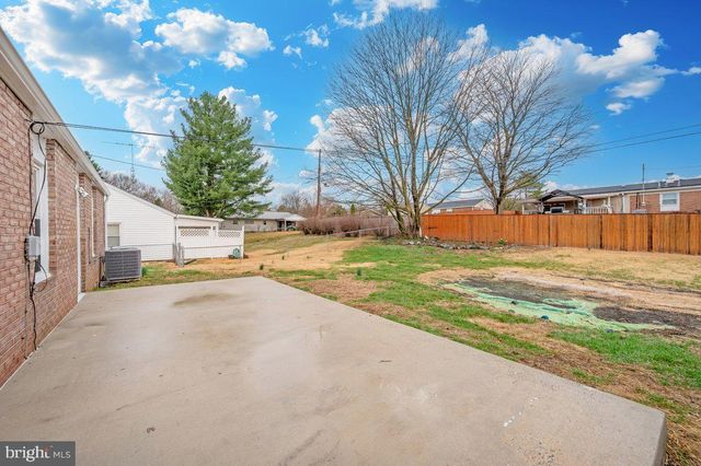 1049 CARROLL HEIGHTS BLVD, Hagerstown, MD 21742