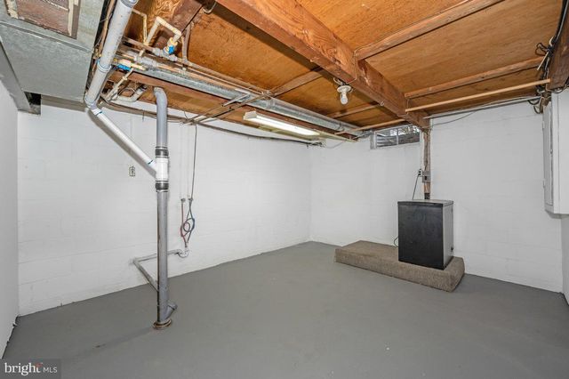 1049 CARROLL HEIGHTS BLVD, Hagerstown, MD 21742