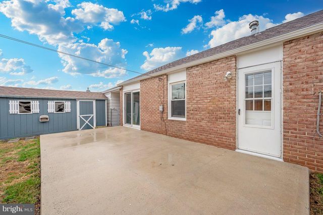 1049 CARROLL HEIGHTS BLVD, Hagerstown, MD 21742