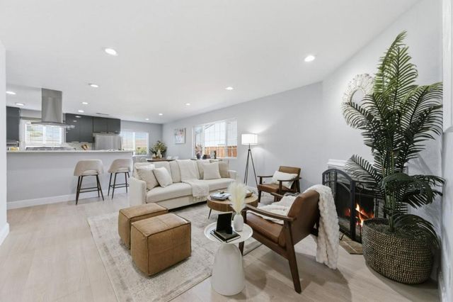 32046 Kennet Street, Hayward, CA 94544