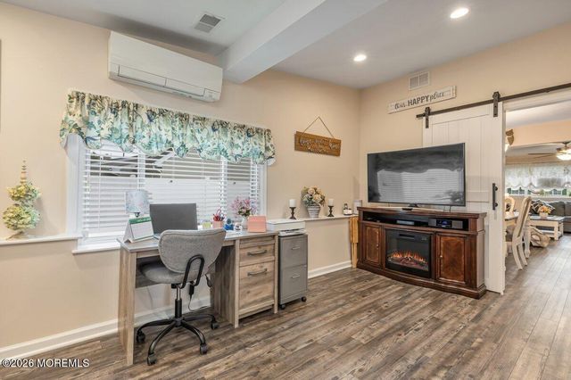 13 Roland Place, Hazlet, NJ 07730