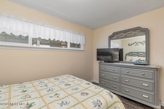 13 Roland Place, Hazlet, NJ 07730