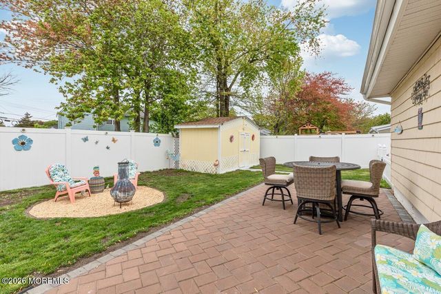 13 Roland Place, Hazlet, NJ 07730
