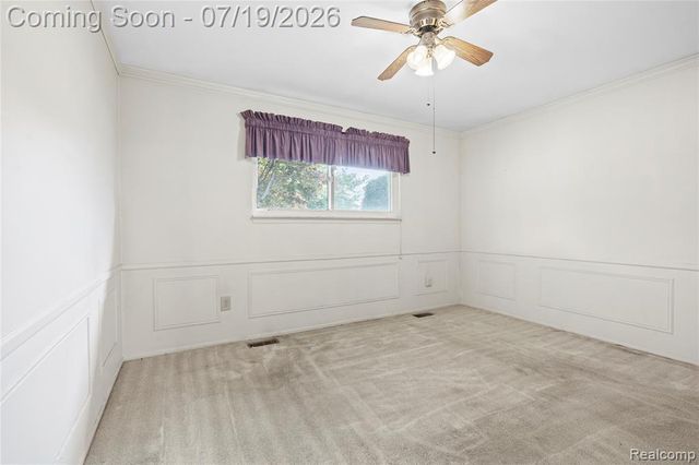 24208 Cambridge Street, Trenton, MI 48183