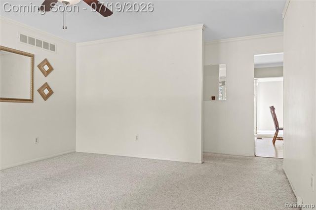 24208 Cambridge Street, Trenton, MI 48183