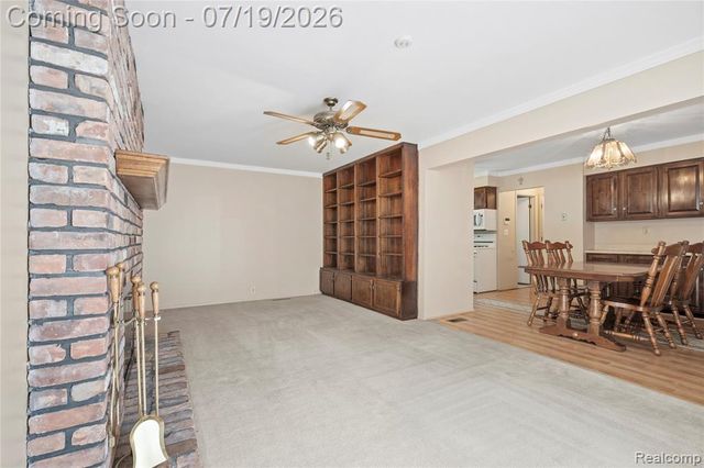 24208 Cambridge Street, Trenton, MI 48183