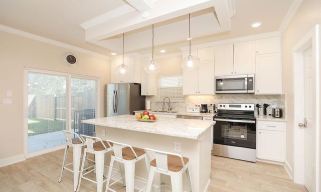 3535 Mount Pleasant Street, Houston, TX 77021