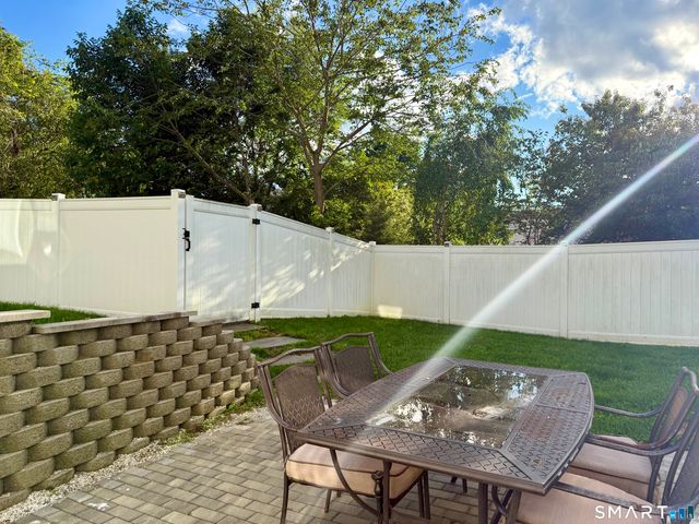 30 Twilight Lane, Brookfield, CT 06804